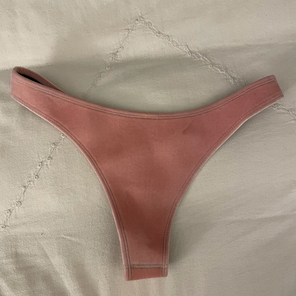 pink velvet hoaka bikini - Picture 7 of 8